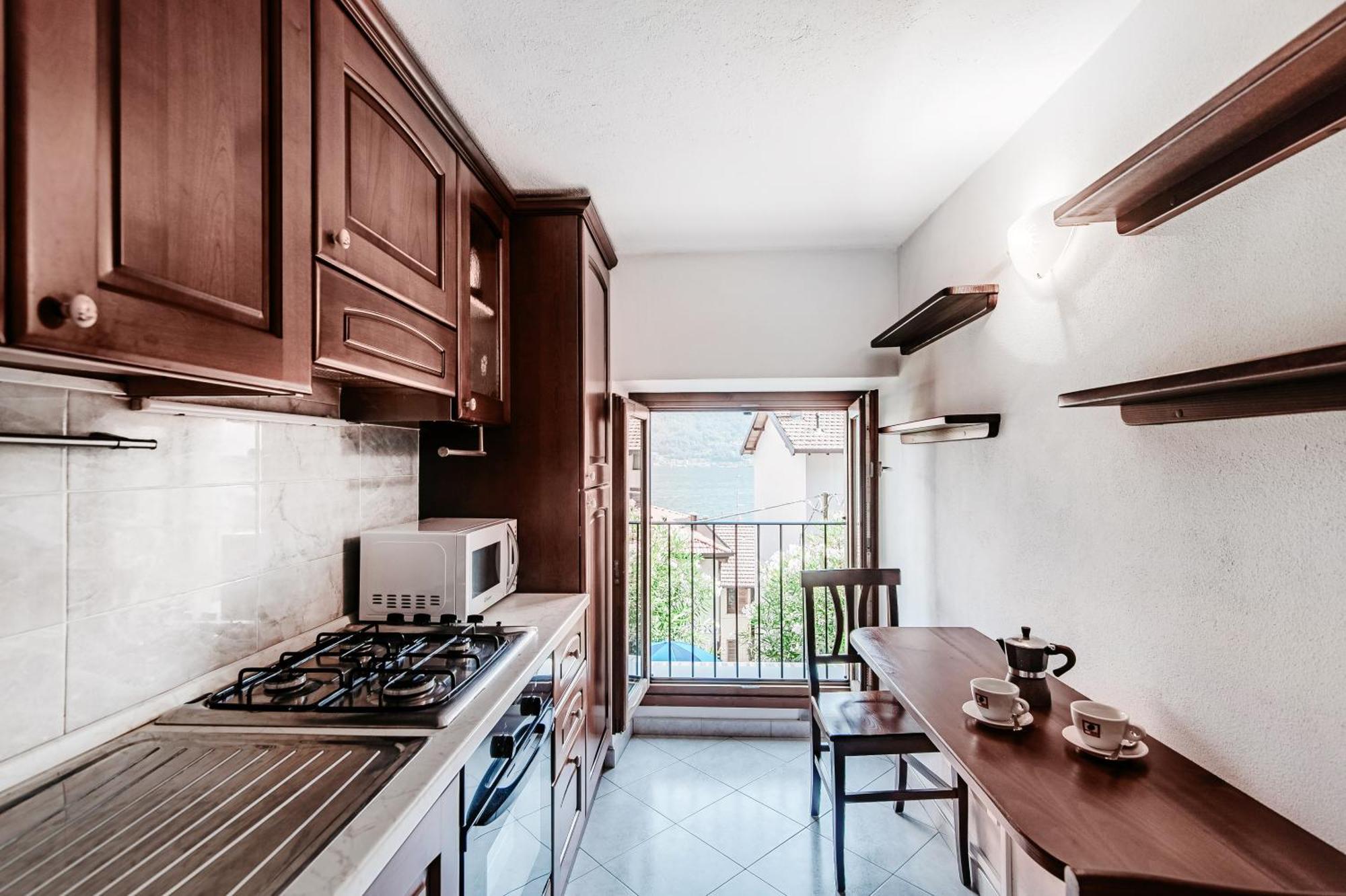 Delizioso Bilocale Vista Lago Colonno Exterior foto
